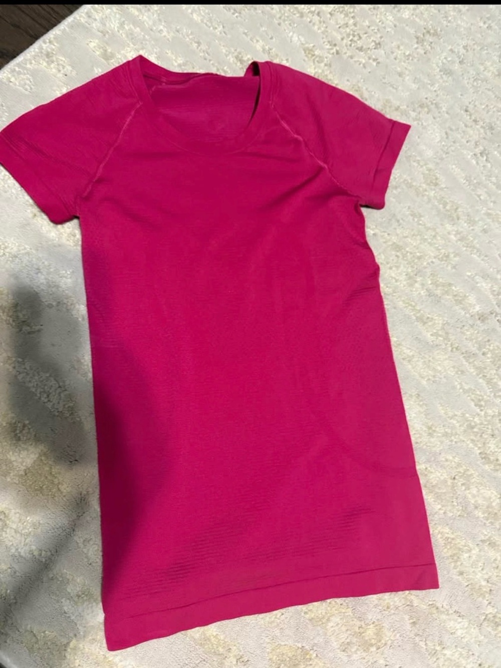 Fuchsia Pink Lululemon Swiftly - size 2